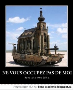 char d'assaut déguisé en église