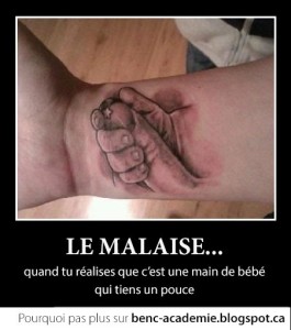 main-de-bebe-avec-pouce