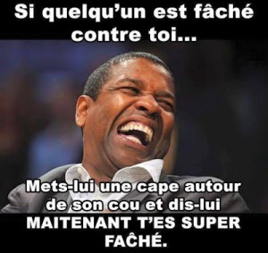 fache-avec-une-cape-super-fache
