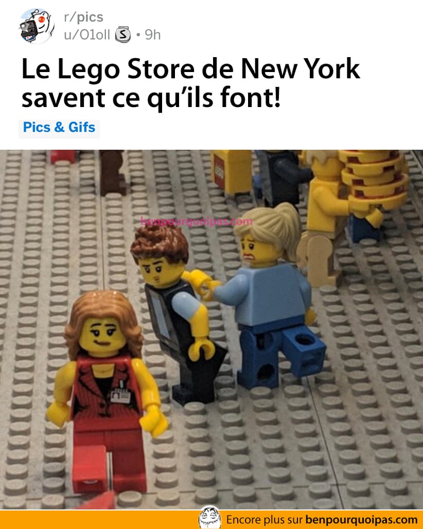 Le Lego Store de New York sais ce qu'il fait meme fille en rouge