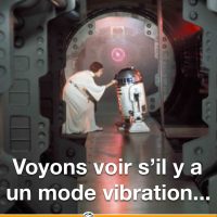 Princesse Leia cherche le mode vibration sur R2-D2