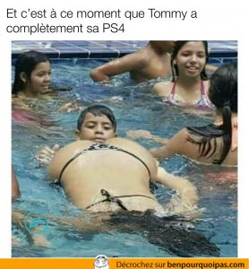 un adolescent découvre le corps d'une femme dans une piscine