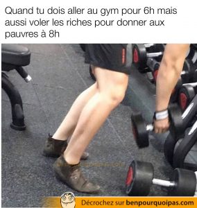 des souliers d'époque pour aller s'entraîner au gym