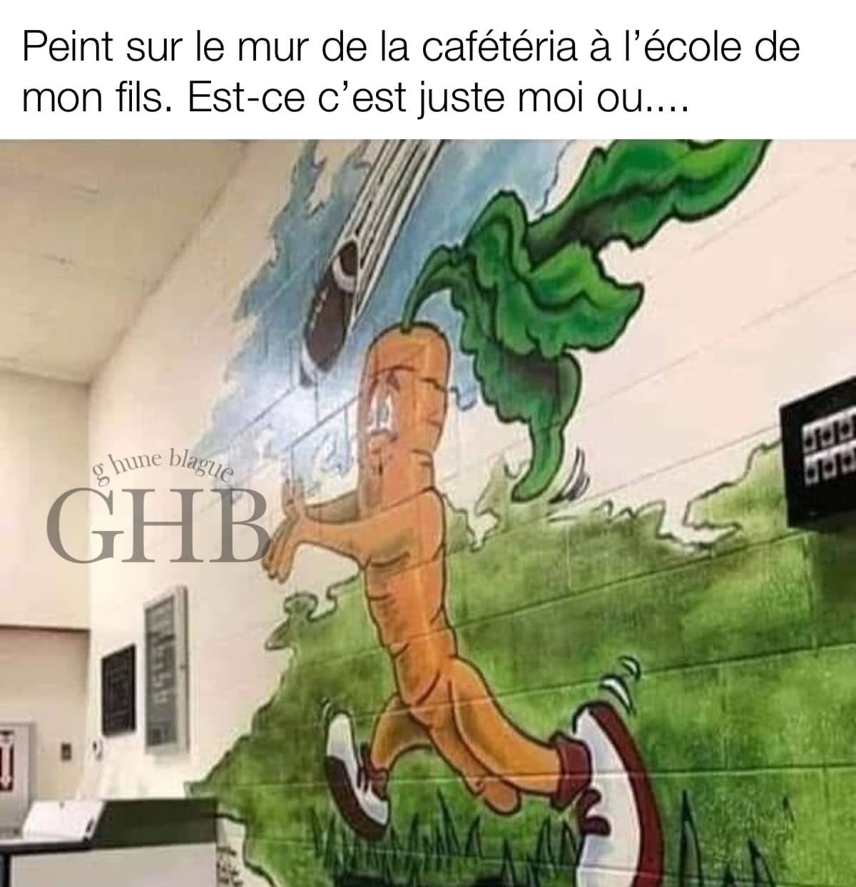 Une carotte qui a un petit bout en trop pour une école primaire!
