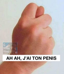 Une variante a ce gag vraiment qui ne se démode jamais. Au lieu de dire qu'il a volé son nez, il a volé son pénis