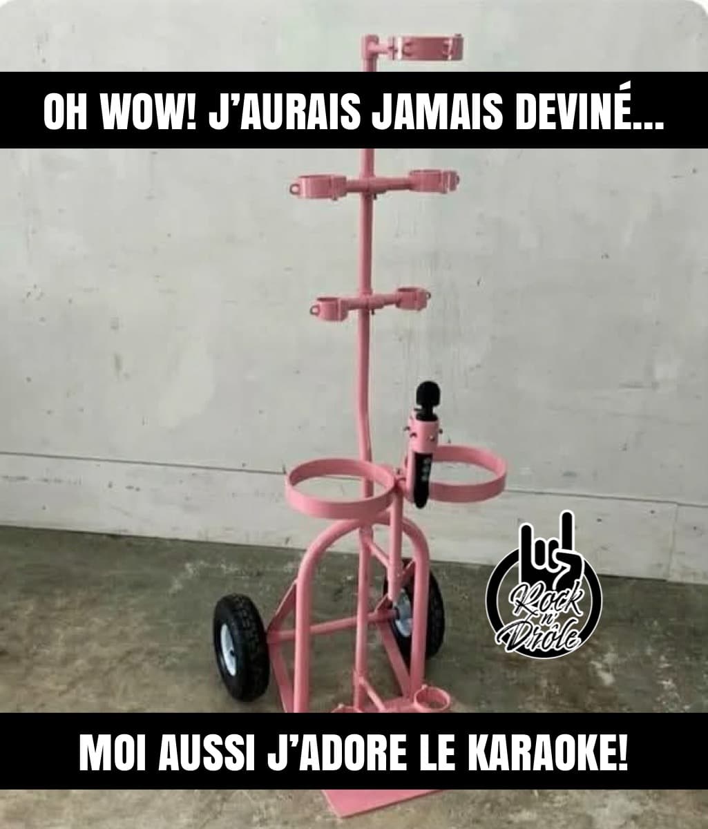Oh chouette, j'adore aussi le karaoke! clairement ceci est pour usage sexuel et non pour chanter du karaoke
