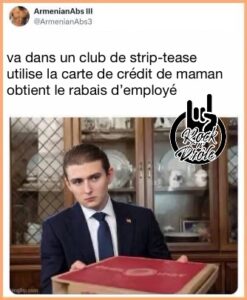 va dans un club de strip-teaseutilise la carte de crédit de mamanobtient le rabais d’employé